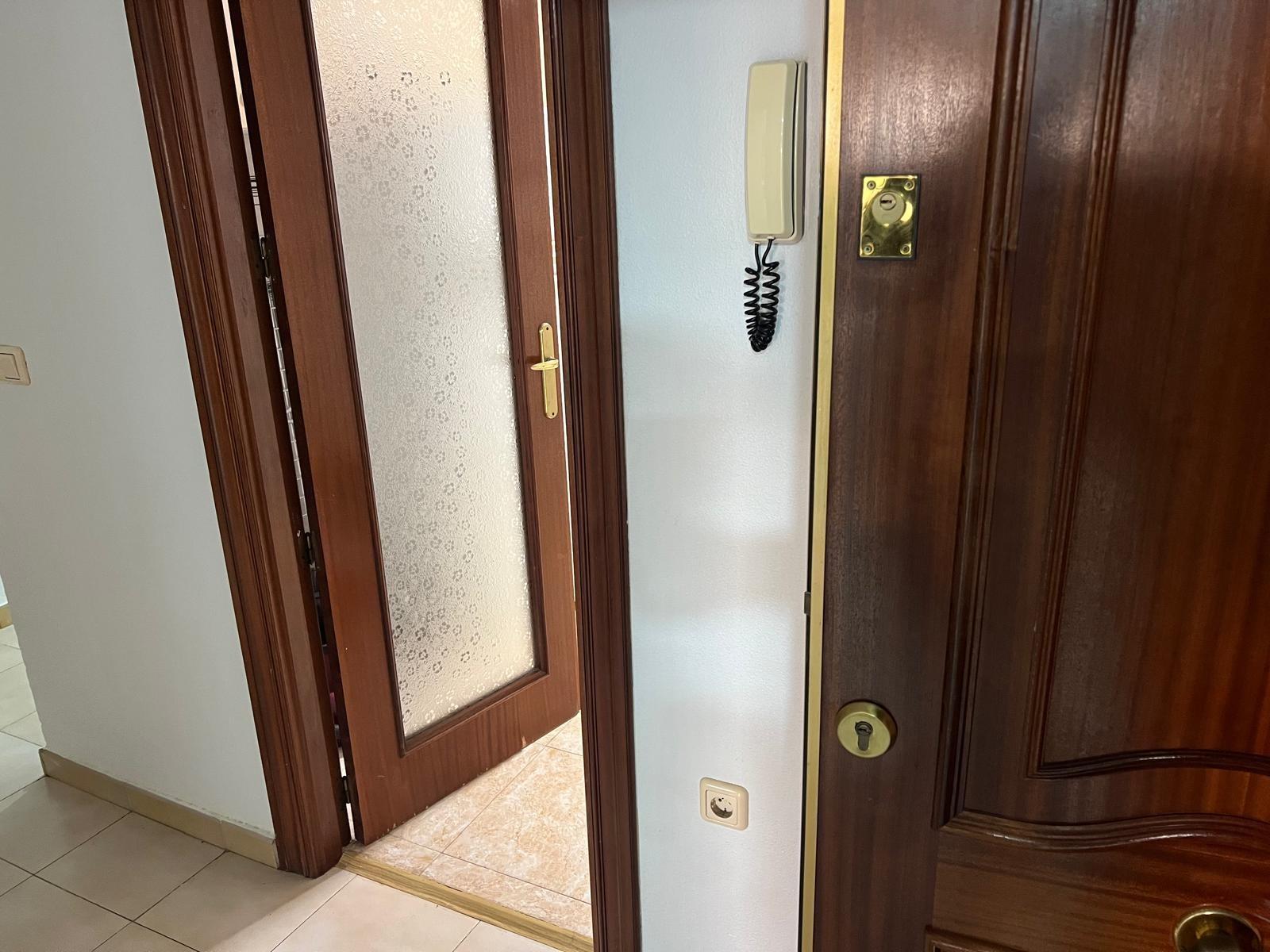 3 Bed, 2 Bath, ApartmentFor Sale, Torrevieja, Alicante