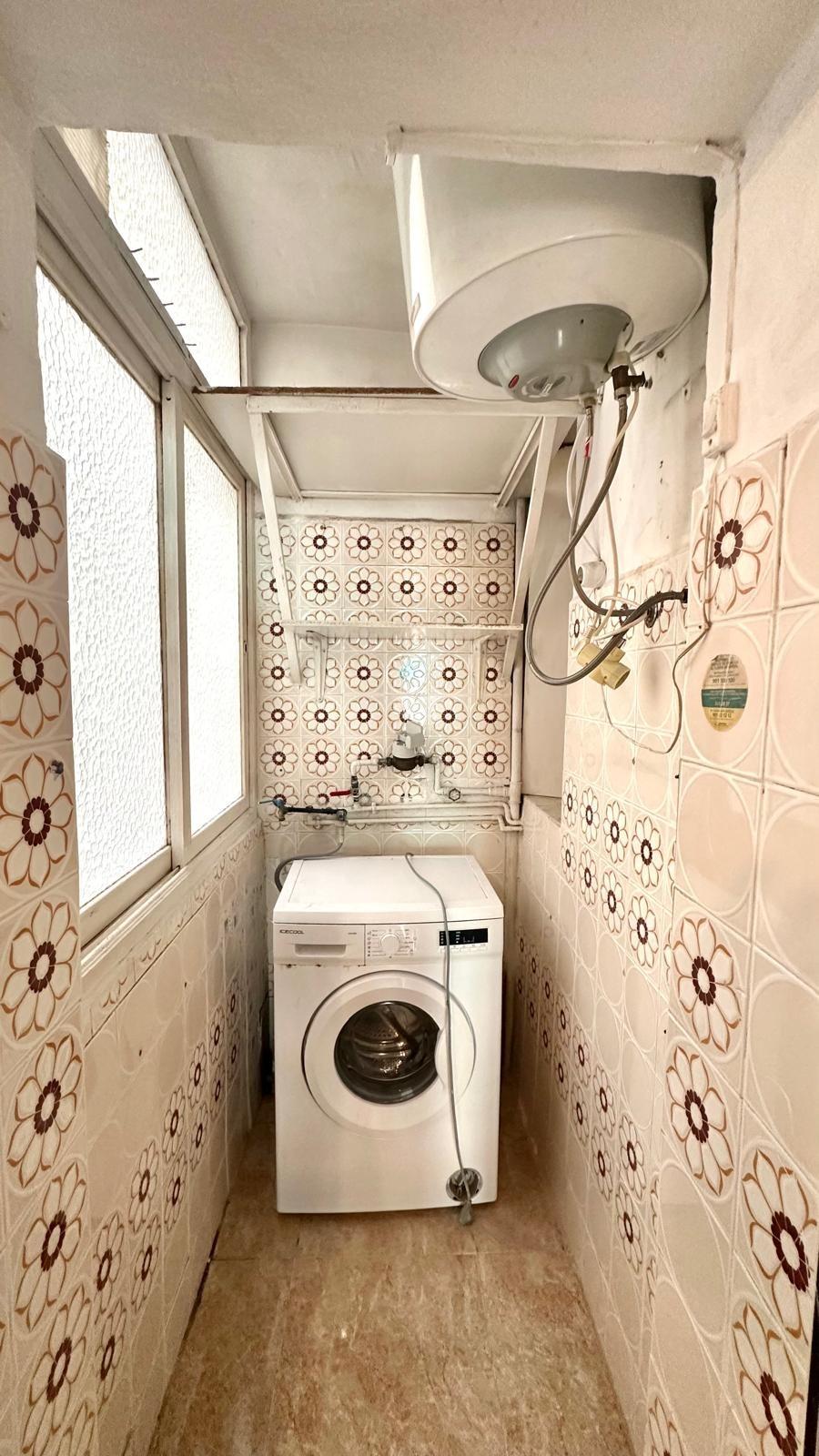 3 Bed, 1 Bath, ApartmentFor Sale, Torrevieja, Alicante