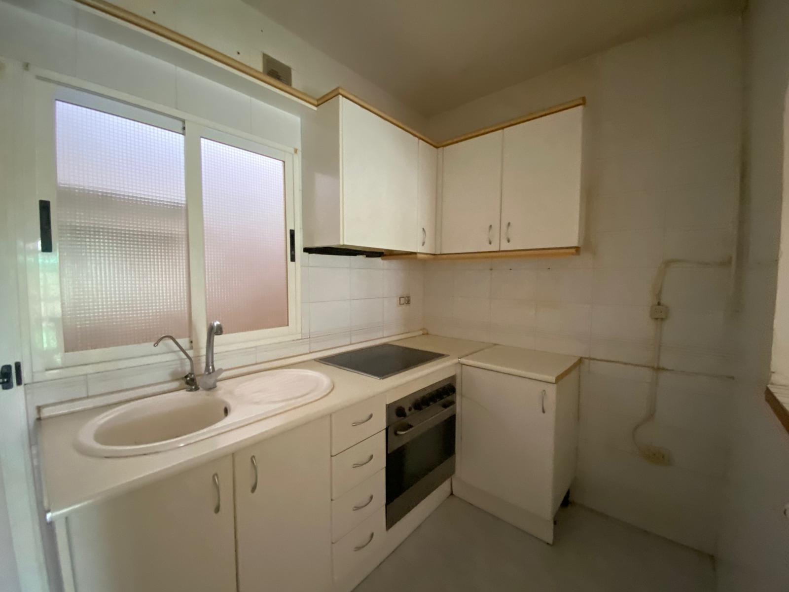 2 Bed, 1 Bath, HouseFor Sale, Torrevieja, Alicante