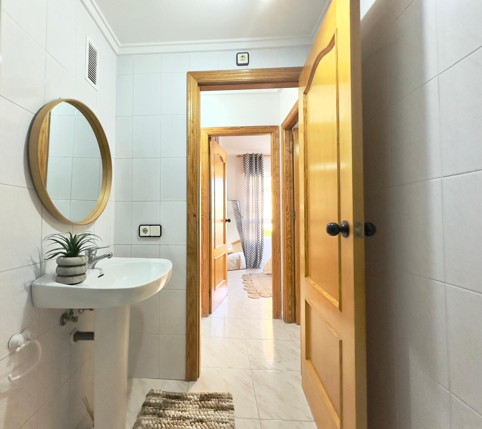 2 Bed, 1 Bath, ApartmentFor Sale, Torrevieja, Alicante