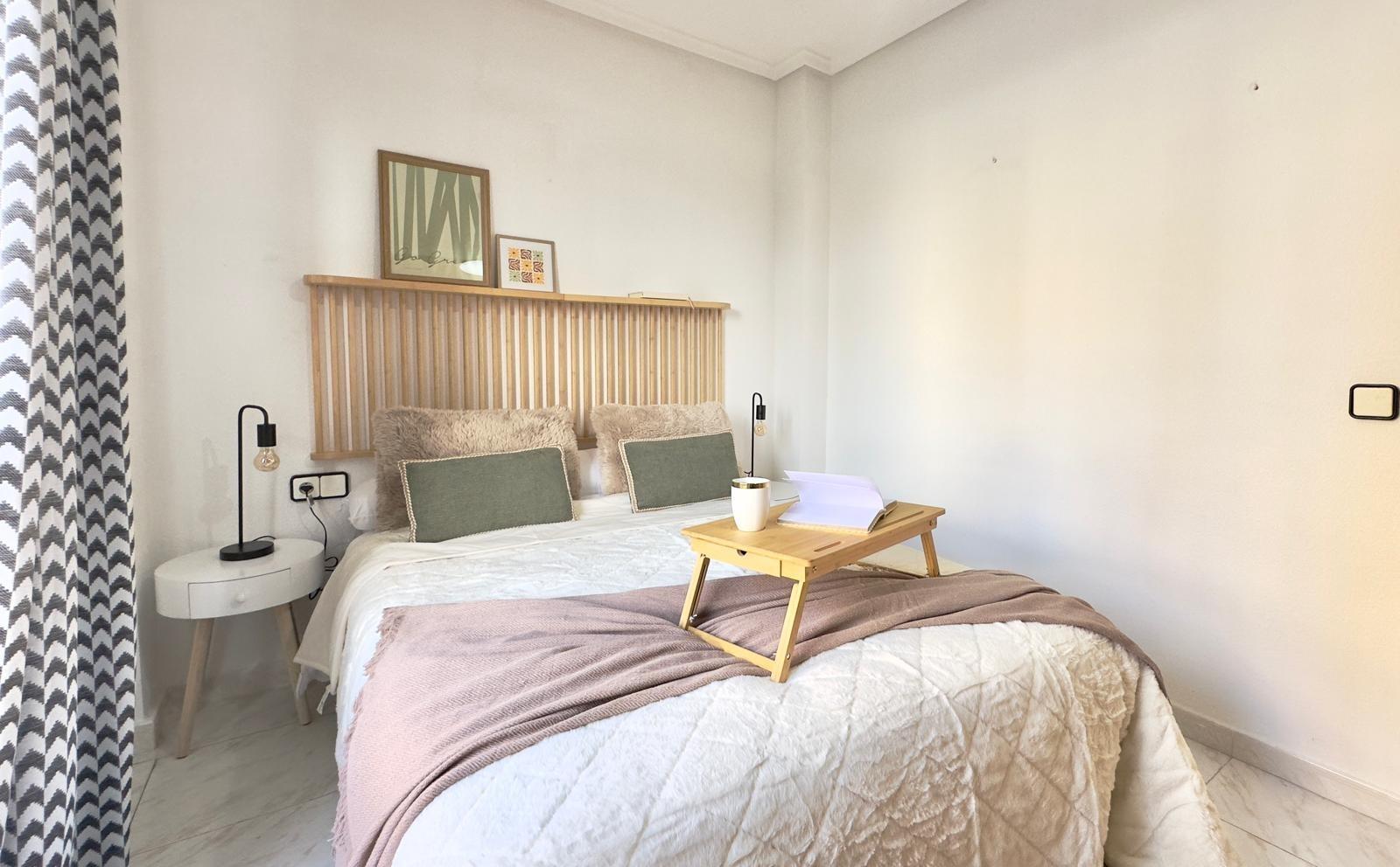 2 Bed, 1 Bath, ApartmentFor Sale, Torrevieja, Alicante