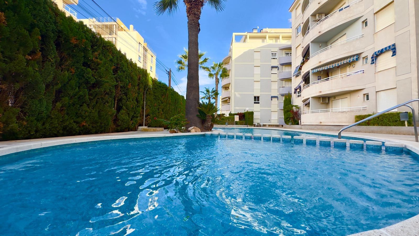 2 Bed, 1 Bath, ApartmentFor Sale, Torrevieja, Alicante
