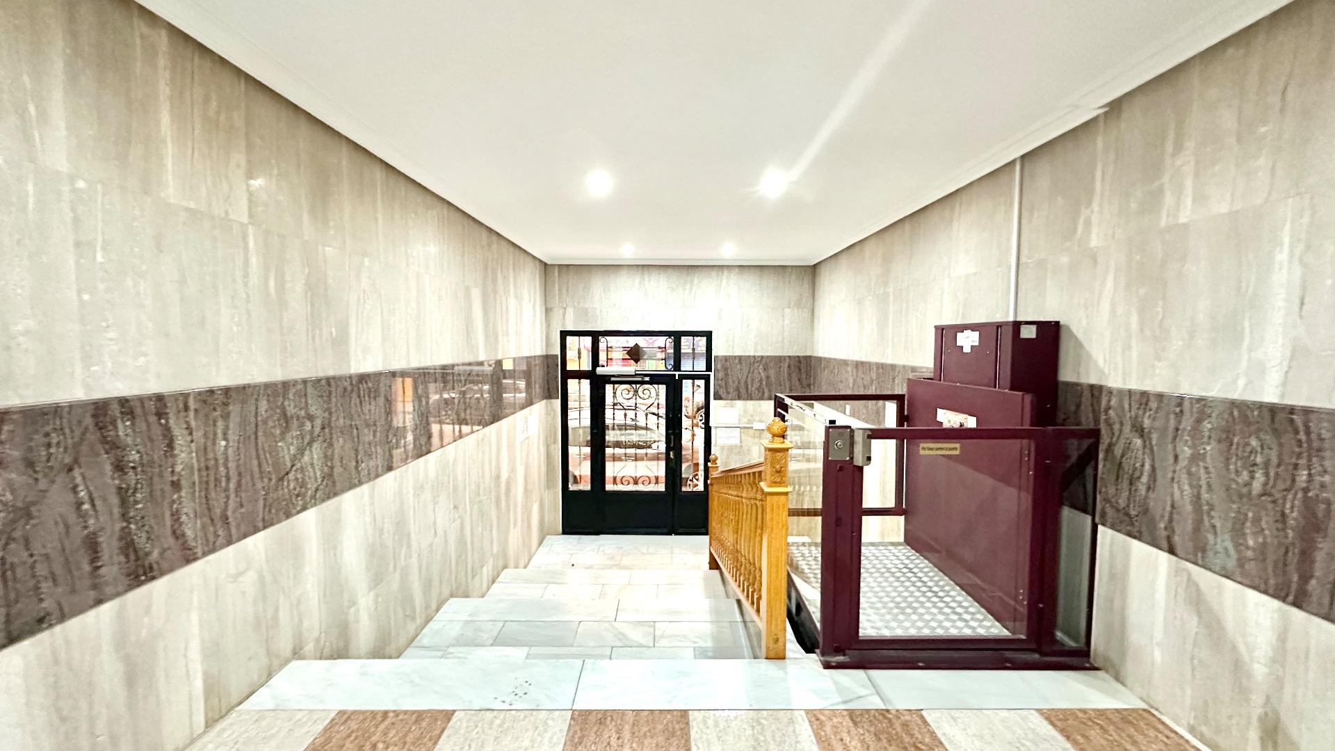 2 Bed, 1 Bath, ApartmentFor Sale, Torrevieja, Alicante