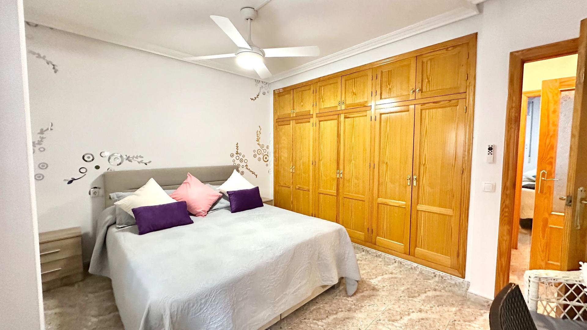 2 Bed, 1 Bath, ApartmentFor Sale, Torrevieja, Alicante