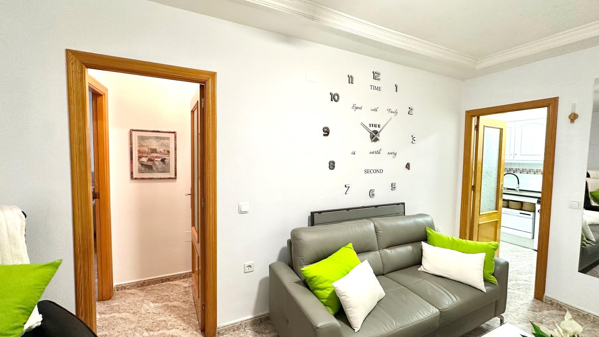 2 Bed, 1 Bath, ApartmentFor Sale, Torrevieja, Alicante