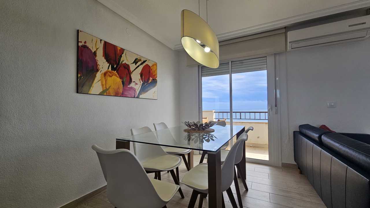 3 Bed, 2 Bath, ApartmentFor Sale, Mil Palmeras, Alicante