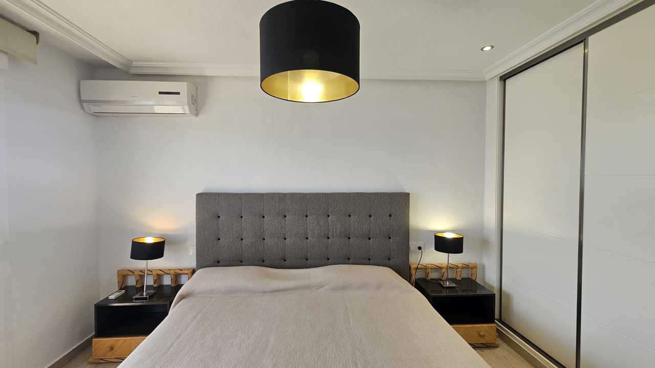 3 Bed, 2 Bath, ApartmentFor Sale, Mil Palmeras, Alicante