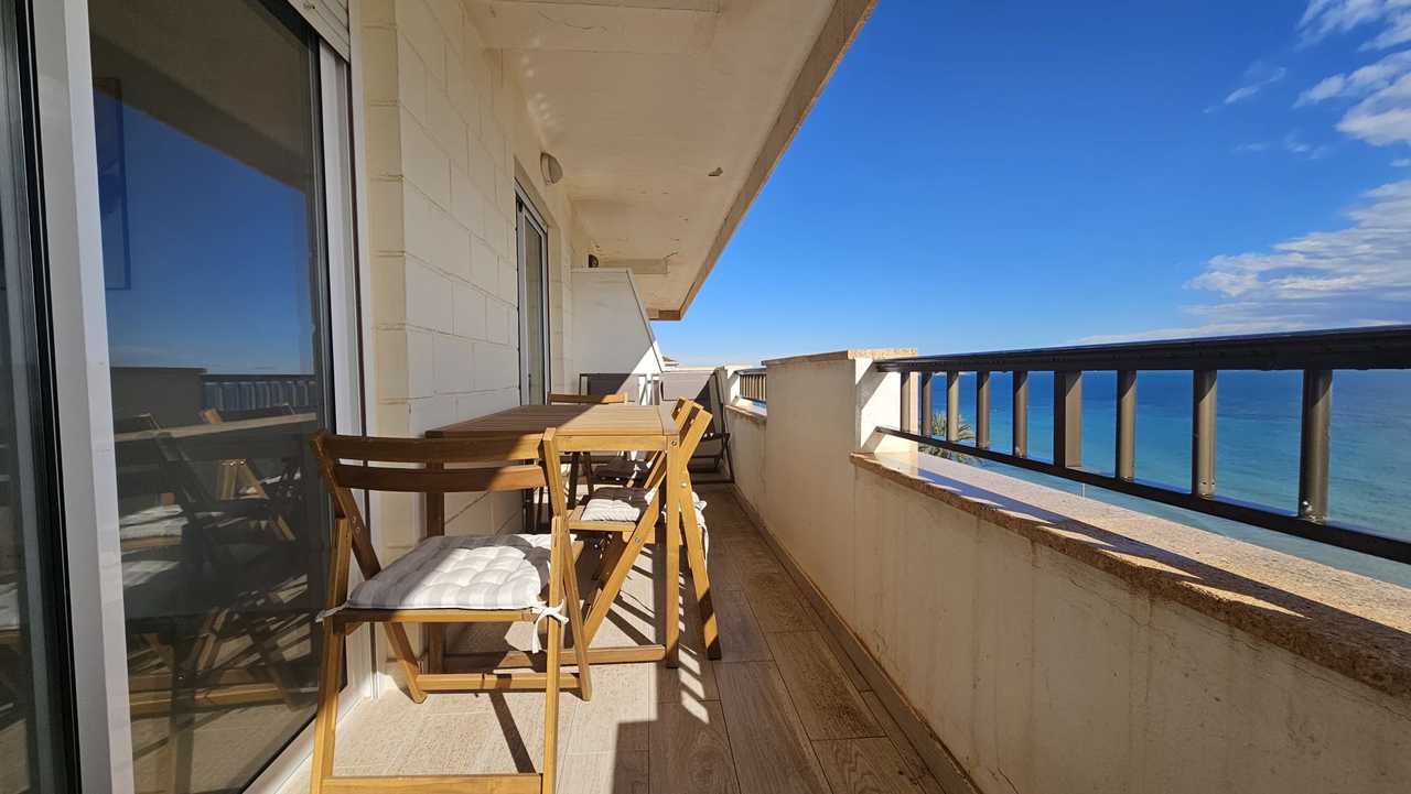 3 Bed, 2 Bath, ApartmentFor Sale, Mil Palmeras, Alicante