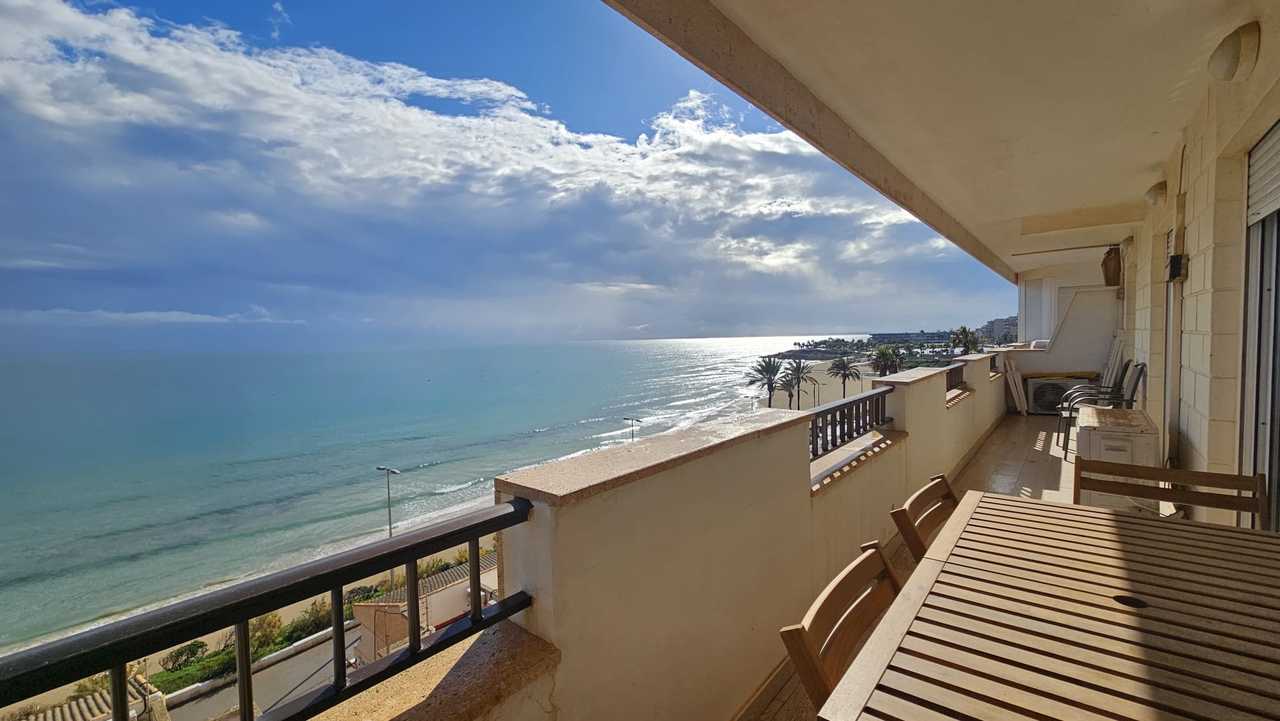 3 Bed, 2 Bath, ApartmentFor Sale, Mil Palmeras, Alicante