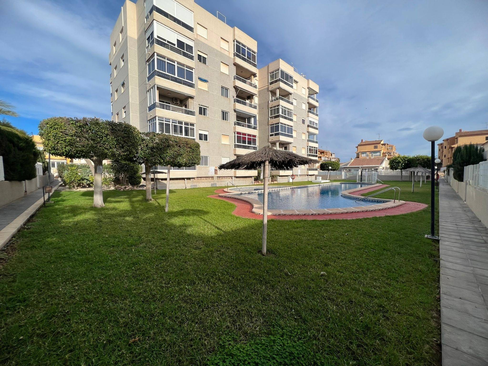 2 Bed, 1 Bath, ApartmentFor Sale, Torrevieja, Alicante