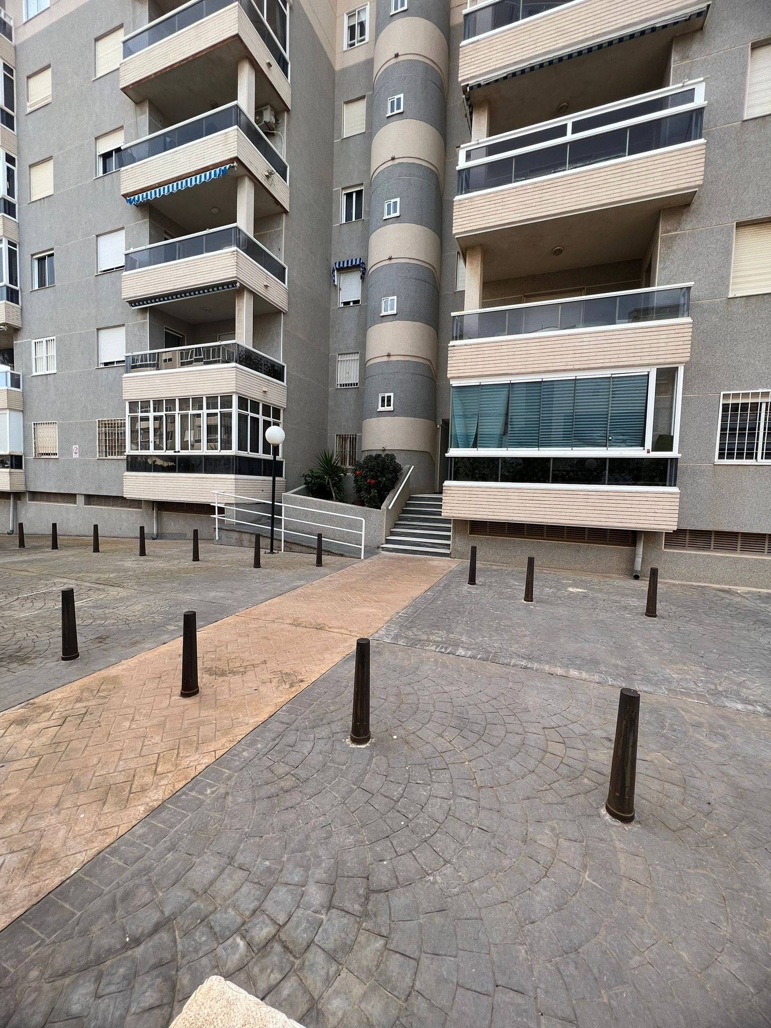 2 Bed, 1 Bath, ApartmentFor Sale, Torrevieja, Alicante