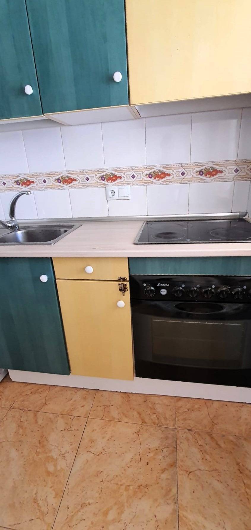 2 Bed, 1 Bath, ApartmentFor Sale, Torrevieja, Alicante