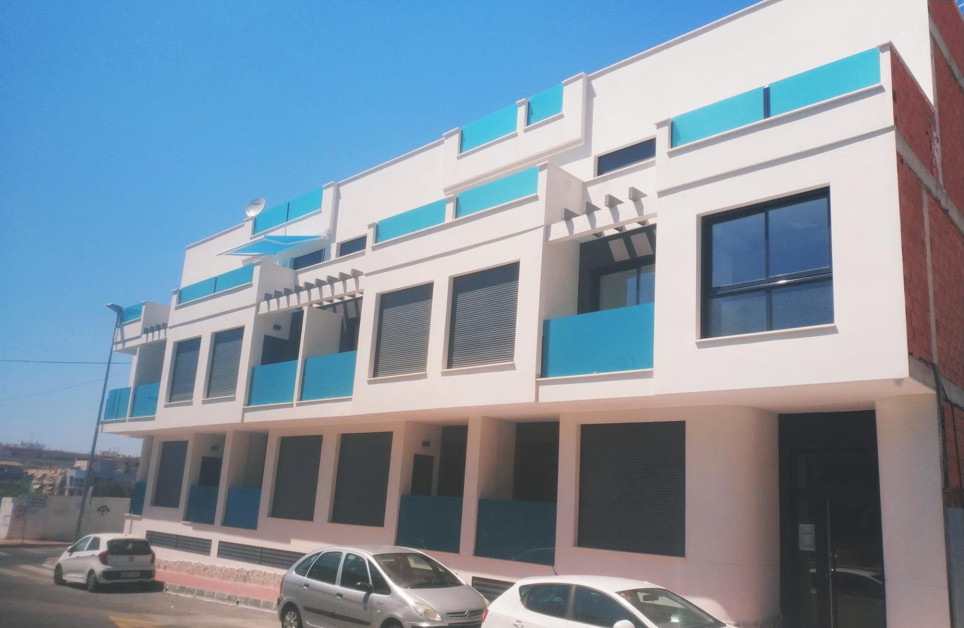 2 Bed, 1 Bath, ApartmentFor Sale, Torrevieja, Alicante