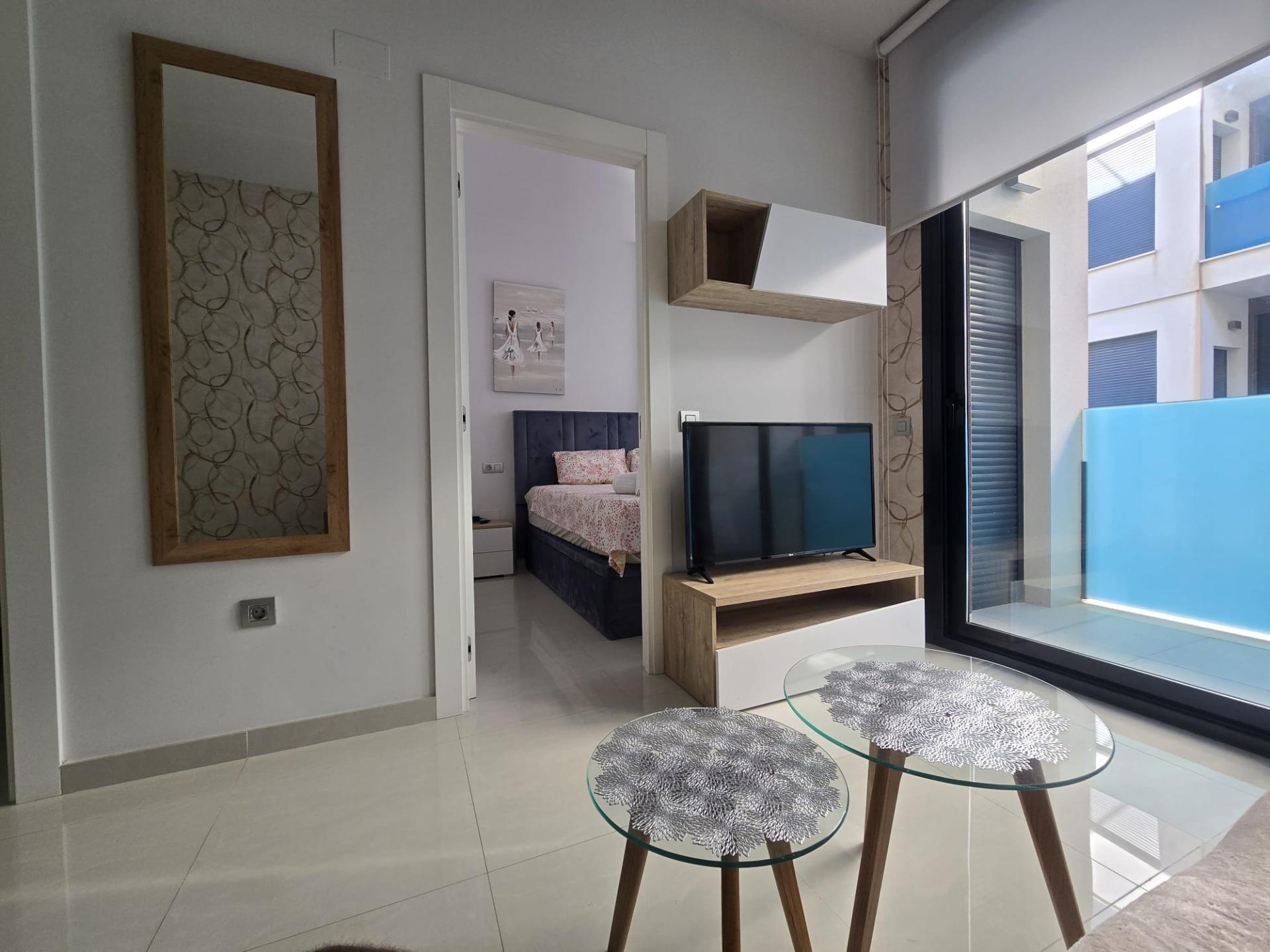 2 Bed, 1 Bath, ApartmentFor Sale, Torrevieja, Alicante