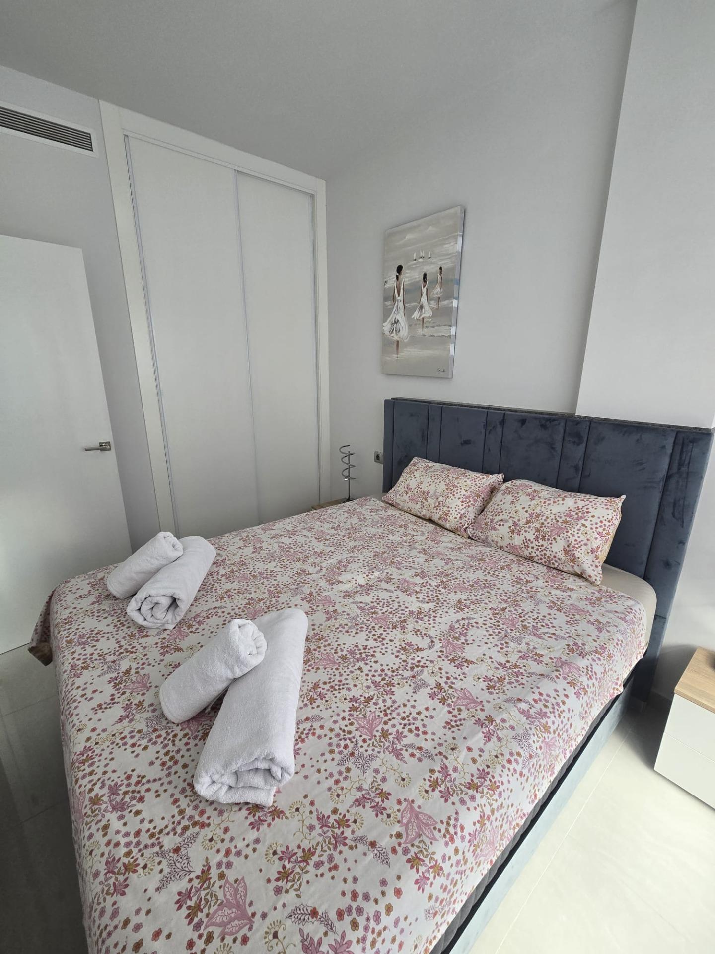 2 Bed, 1 Bath, ApartmentFor Sale, Torrevieja, Alicante