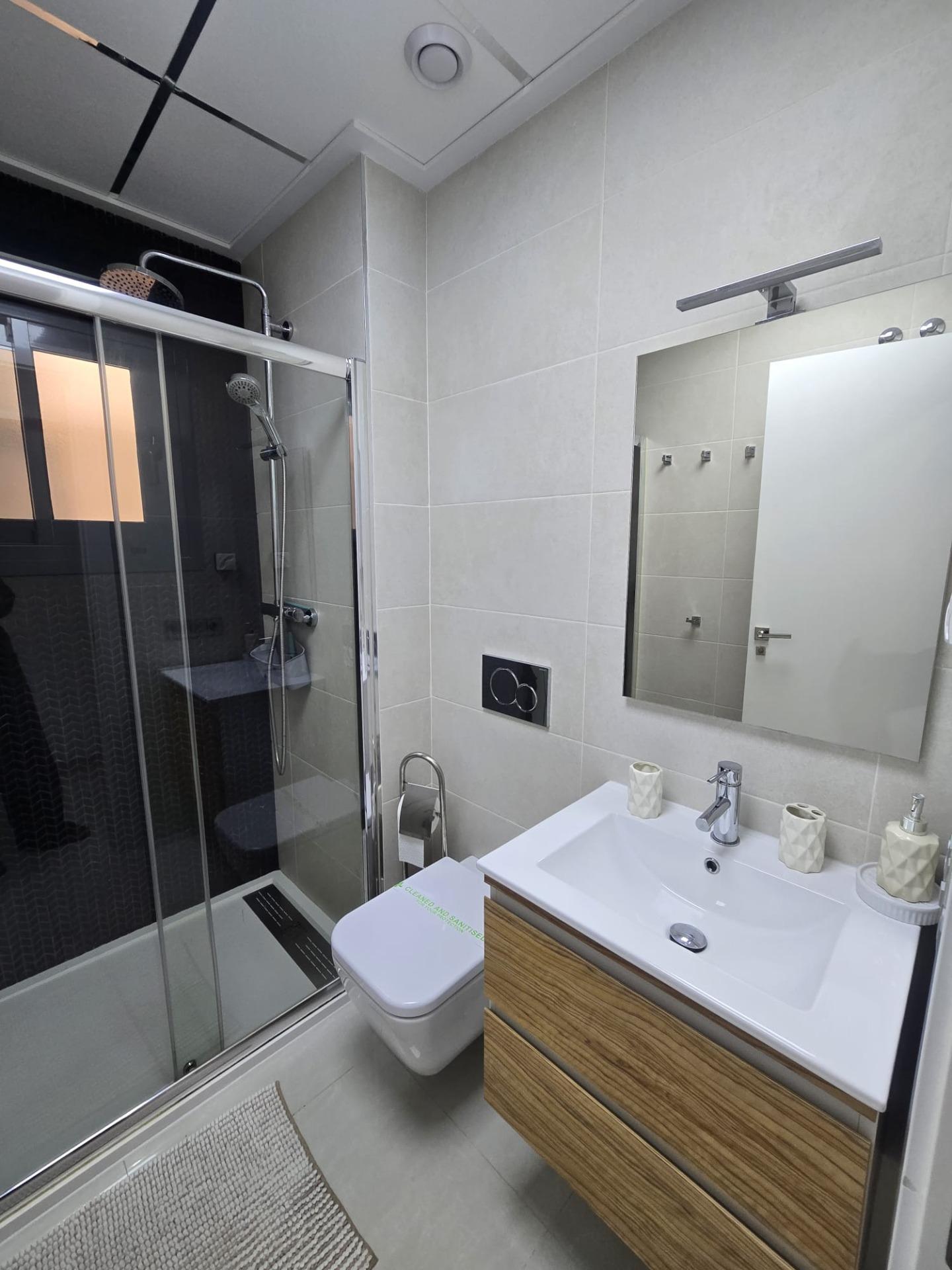 2 Bed, 1 Bath, ApartmentFor Sale, Torrevieja, Alicante