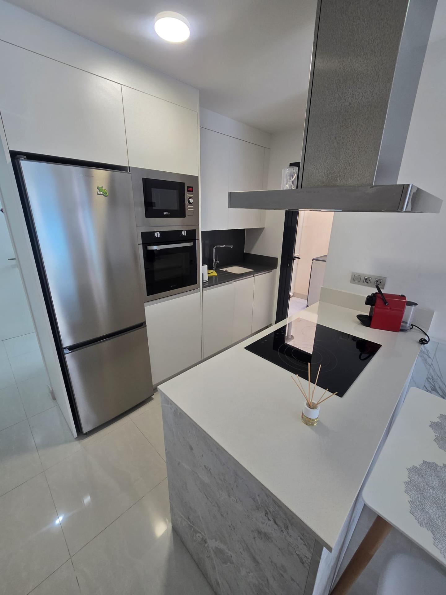 2 Bed, 1 Bath, ApartmentFor Sale, Torrevieja, Alicante