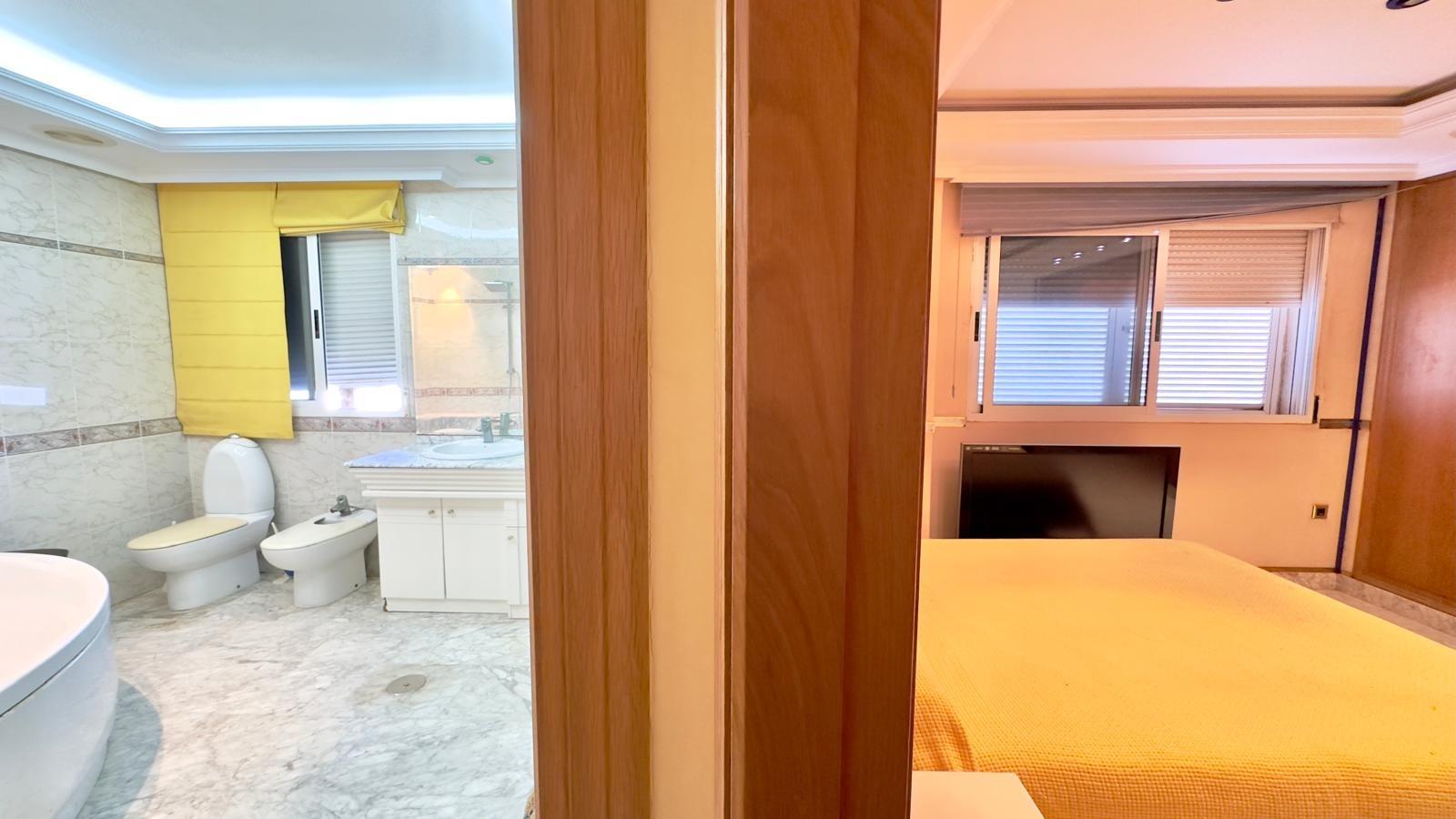 2 Bed, 2 Bath, ApartmentFor Sale, Torrevieja, Alicante