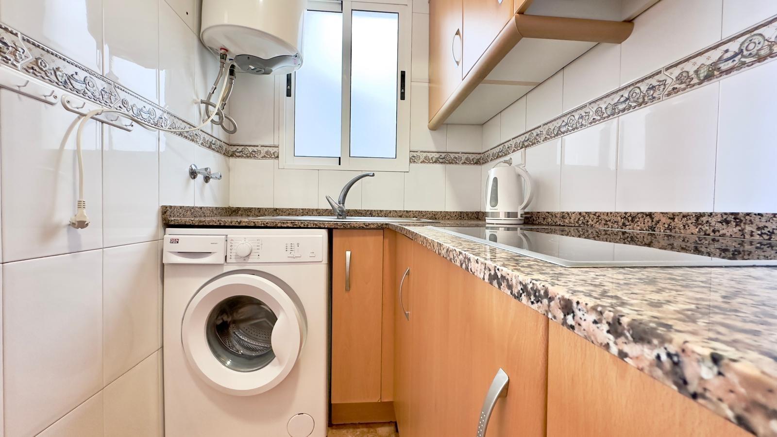 2 Bed, 1 Bath, ApartmentFor Sale, Torrevieja, Alicante