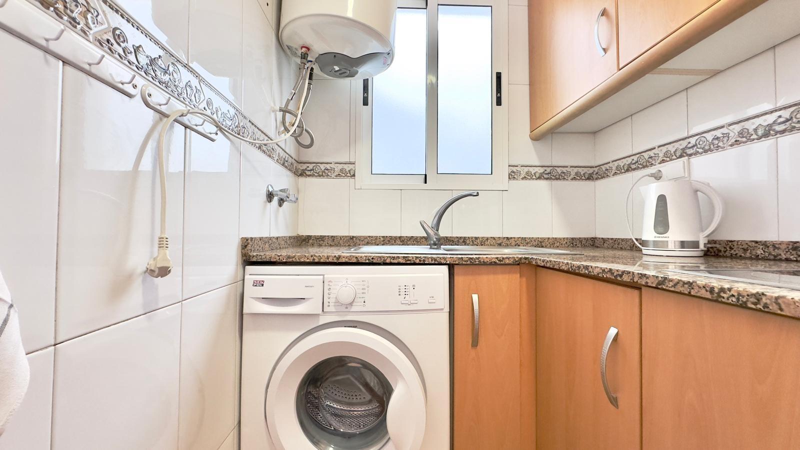 2 Bed, 1 Bath, ApartmentFor Sale, Torrevieja, Alicante