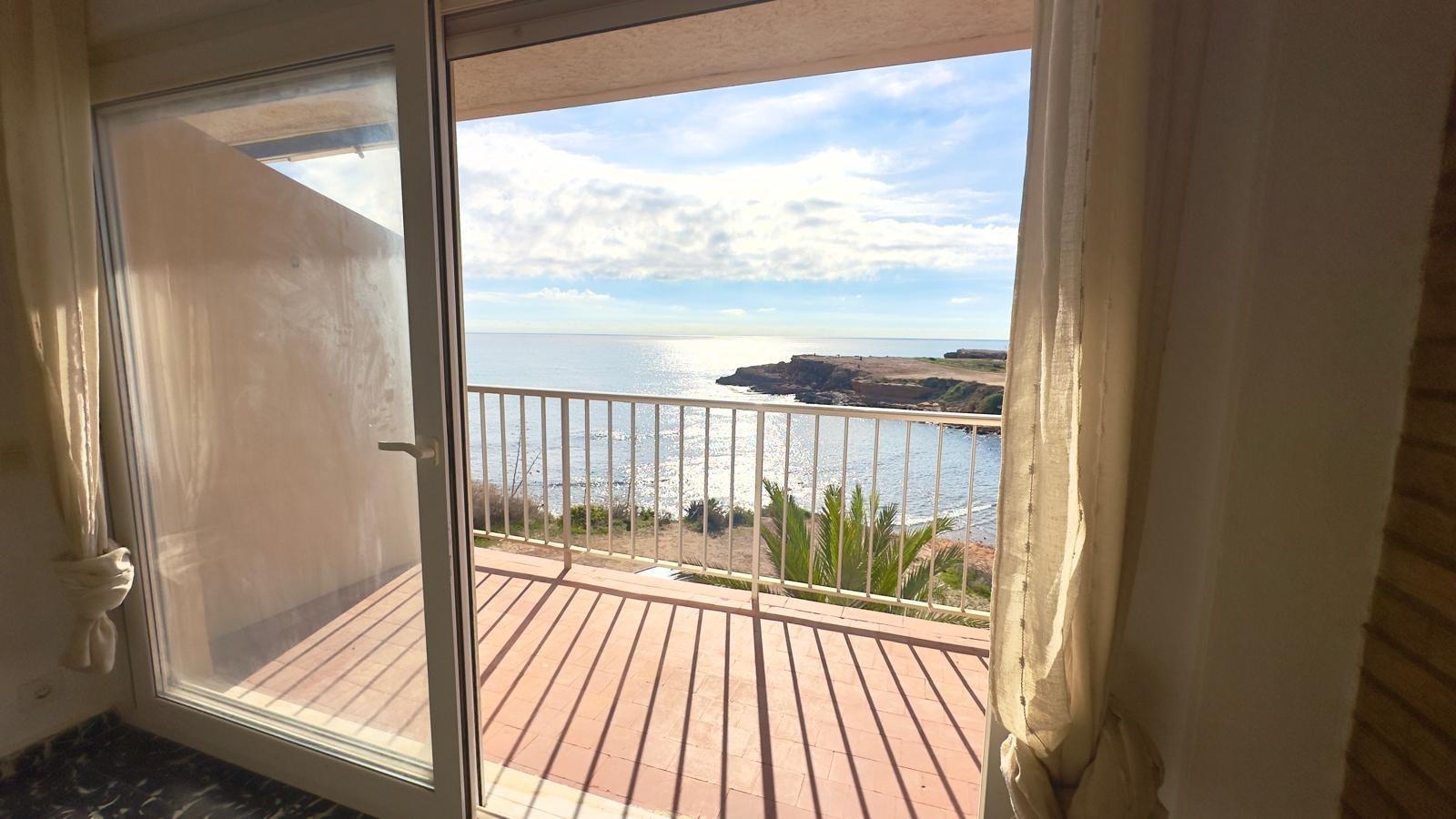 3 Bed, 2 Bath, ApartmentFor Sale, Torrevieja, Alicante