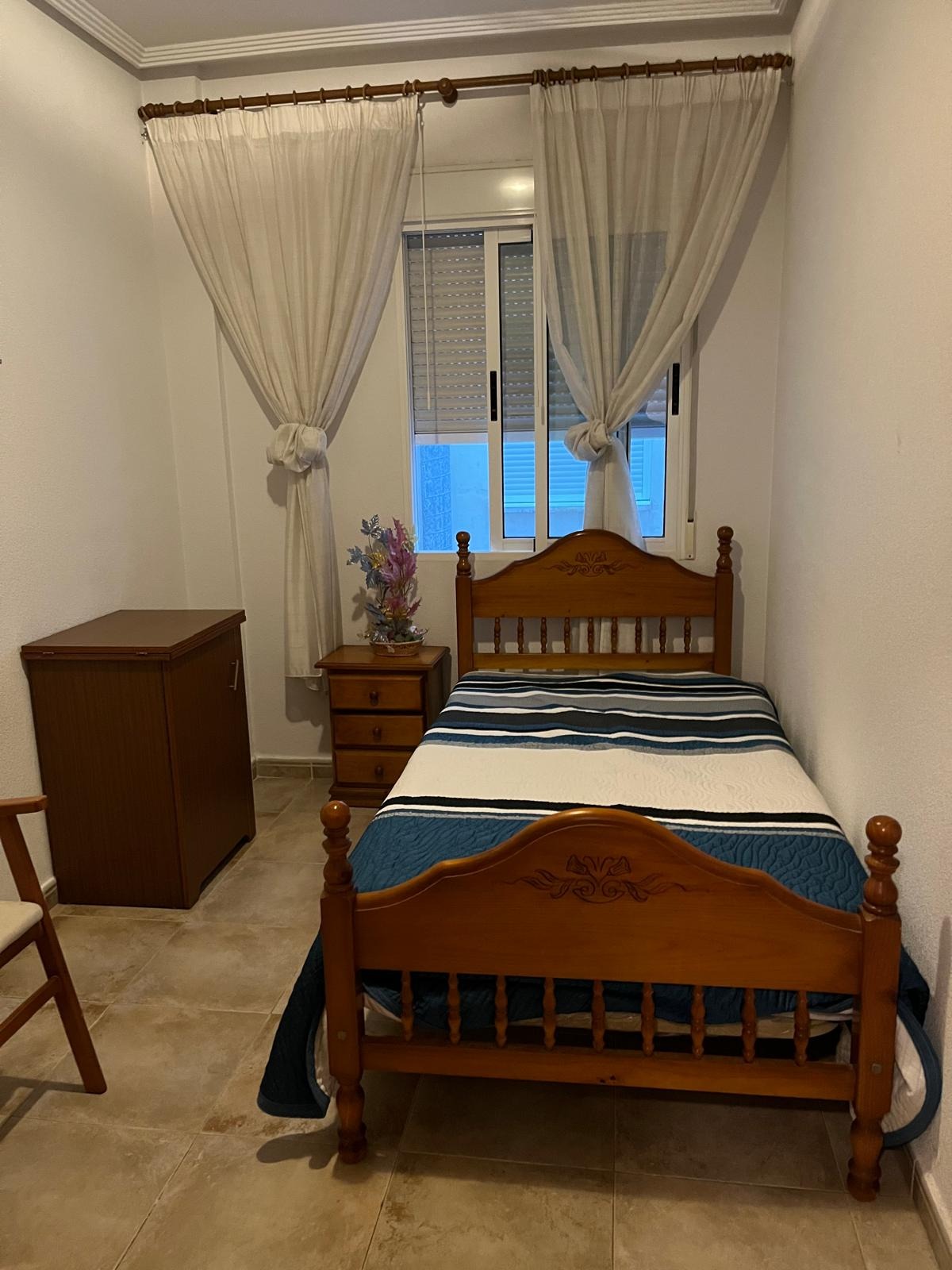 3 Bed, 2 Bath, ApartmentFor Sale, Almoradi, Alicante