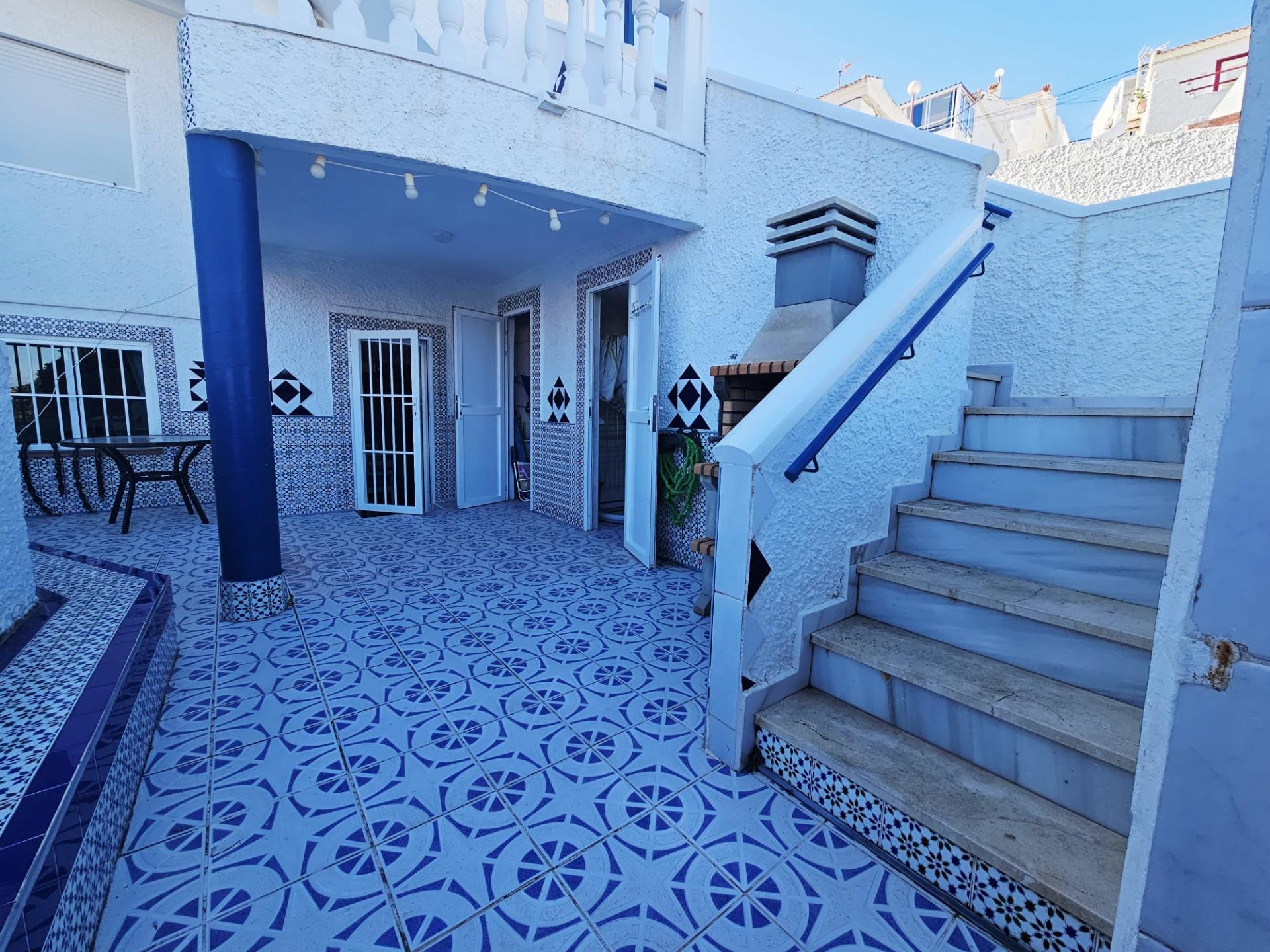 3 Bed, 2 Bath, ApartmentFor Sale, Torrevieja, Alicante