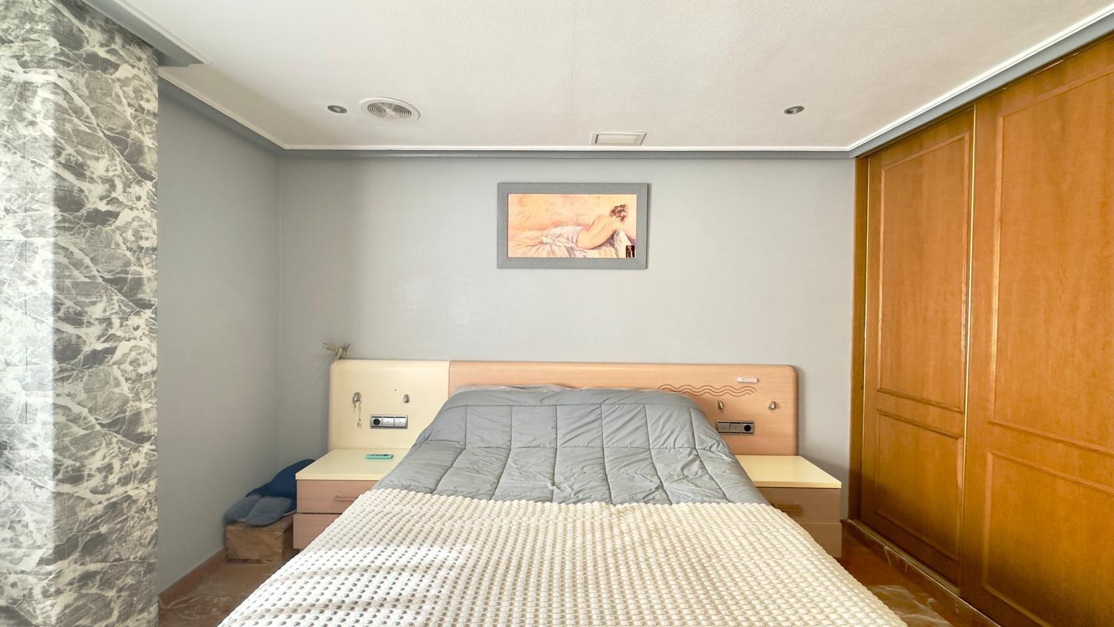 4 Bed, 2 Bath, ApartmentFor Sale, Torrevieja, Alicante