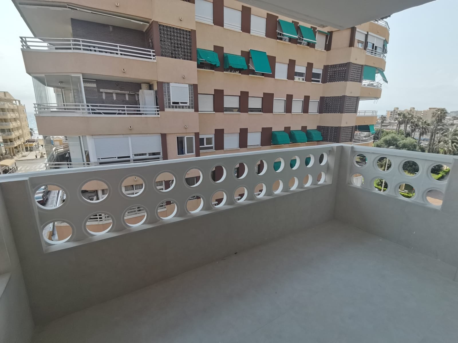 3 Bed, 1 Bath, ApartmentFor Sale, Torrevieja, Alicante