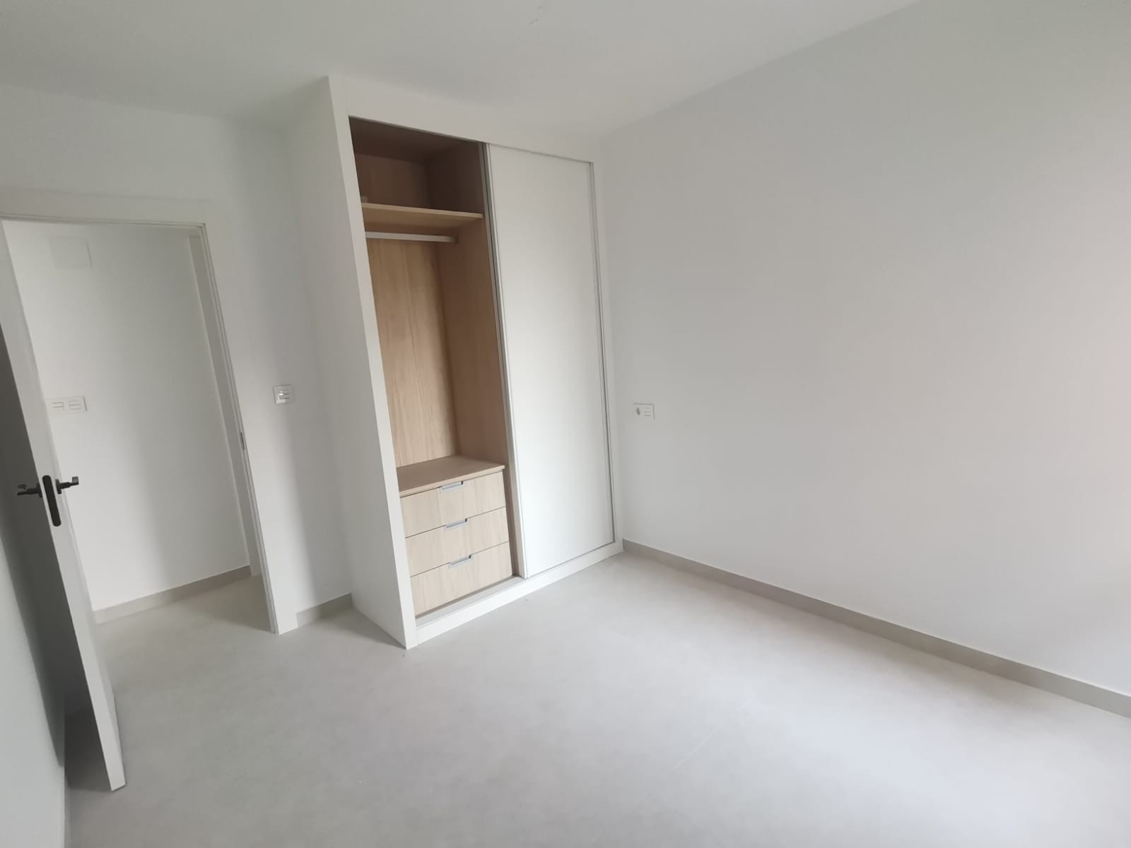 3 Bed, 1 Bath, ApartmentFor Sale, Torrevieja, Alicante