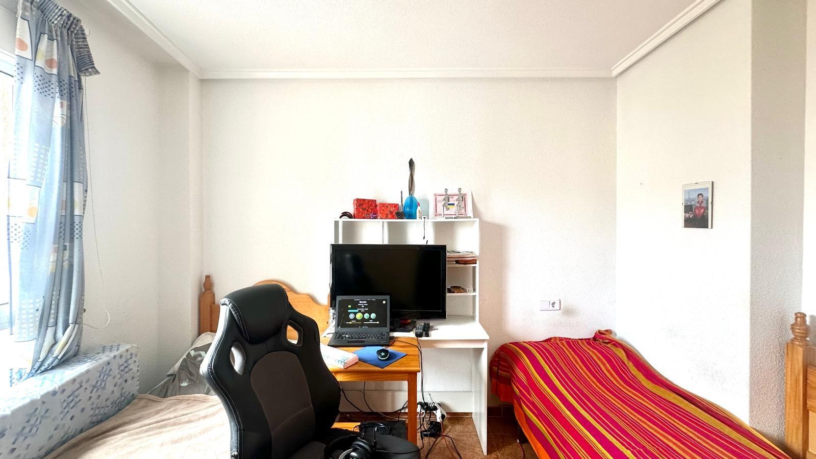 2 Bed, 1 Bath, ApartmentFor Sale, Torrevieja, Alicante