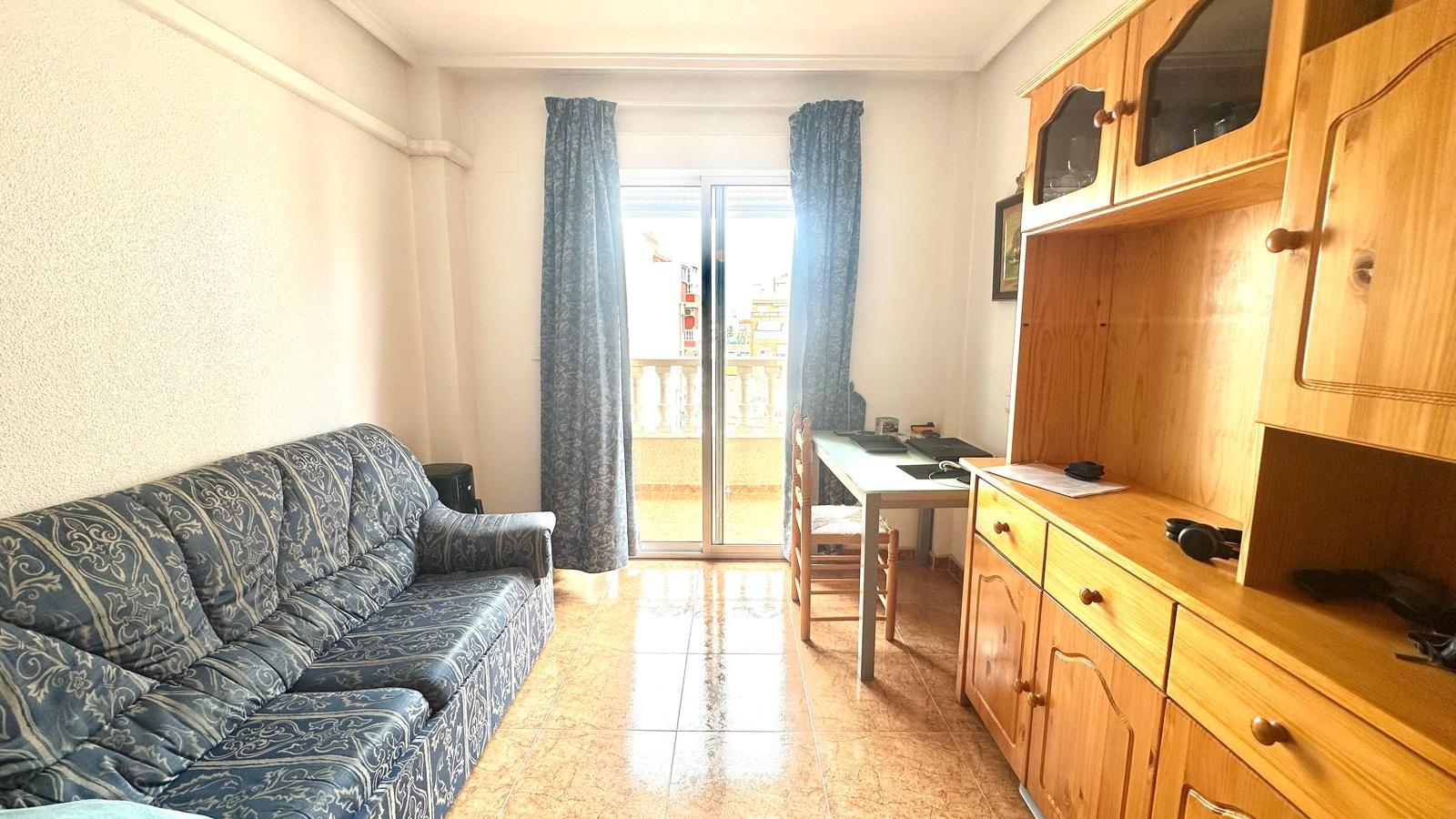 2 Bed, 1 Bath, ApartmentFor Sale, Torrevieja, Alicante