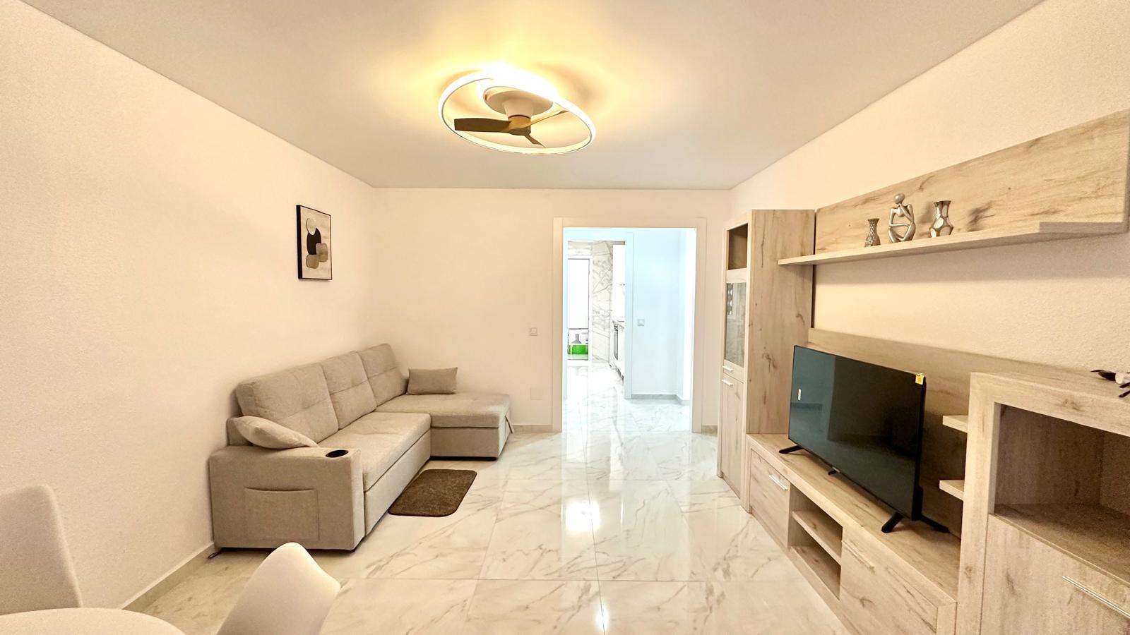 3 Bed, 2 Bath, ApartmentFor Sale, Torrevieja, Alicante