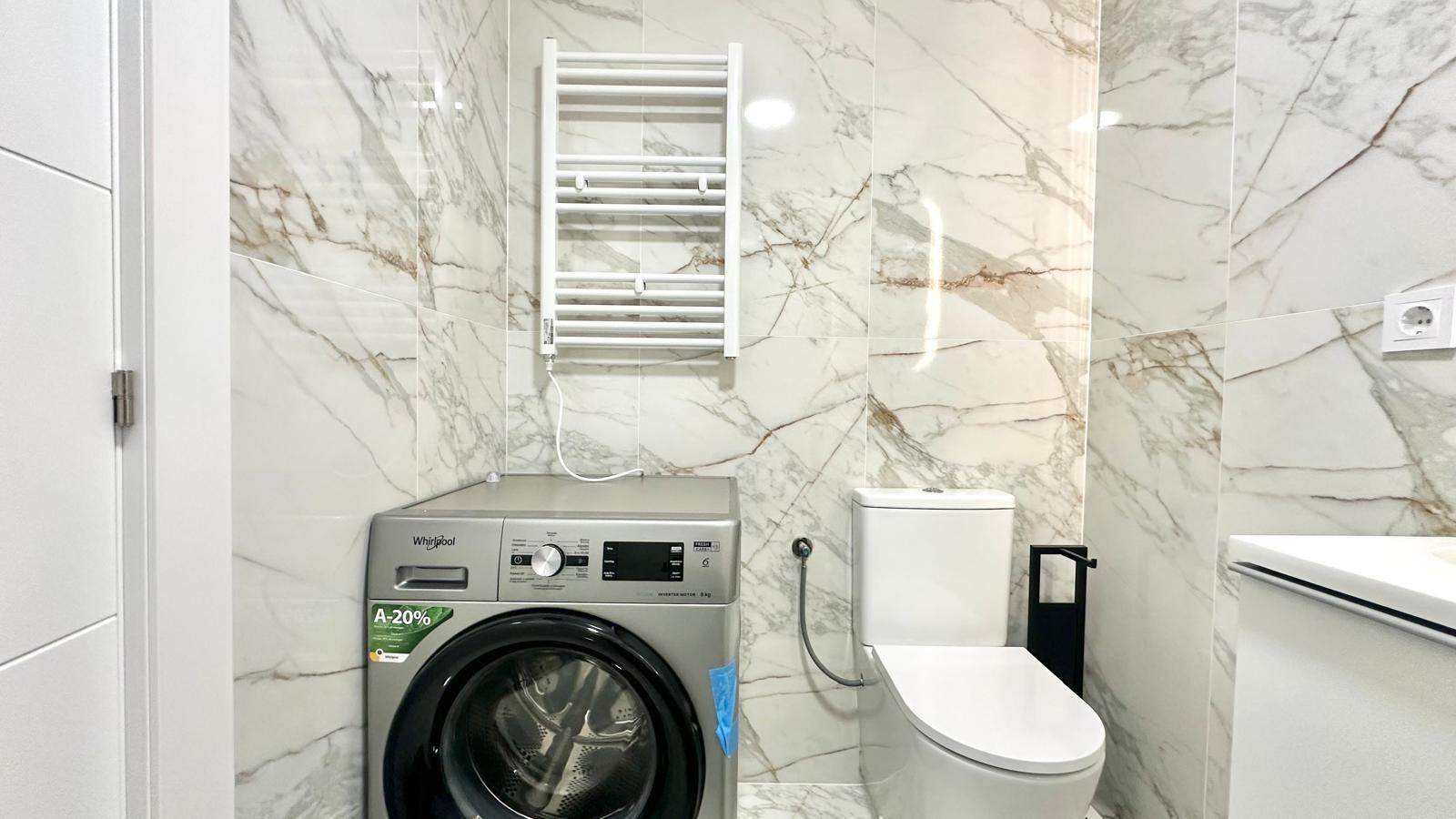 3 Bed, 2 Bath, ApartmentFor Sale, Torrevieja, Alicante