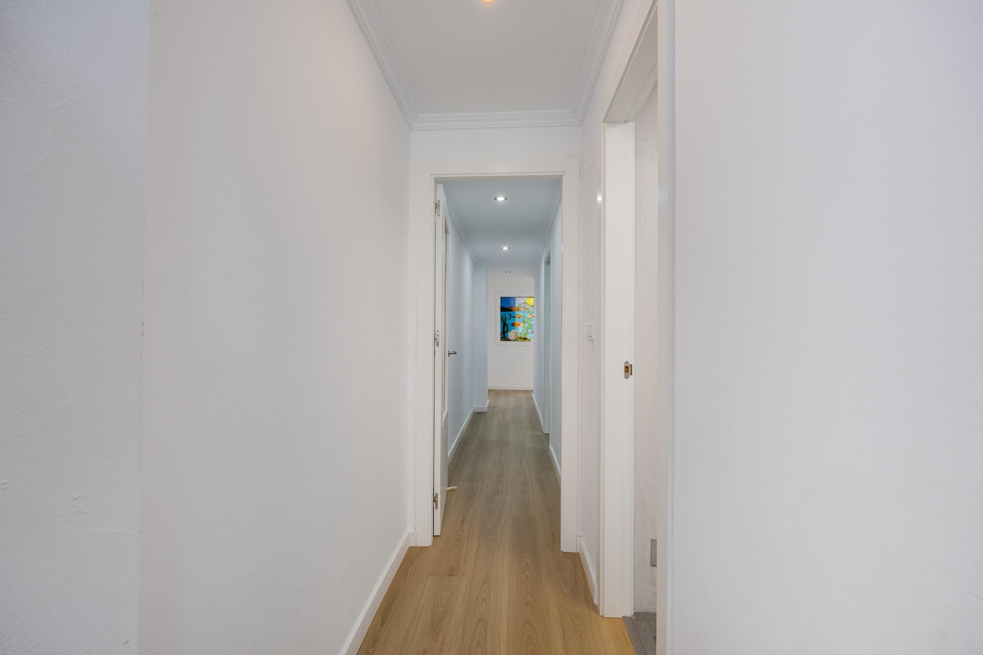 3 Bed, 2 Bath, ApartmentFor Sale, Torrevieja, Alicante