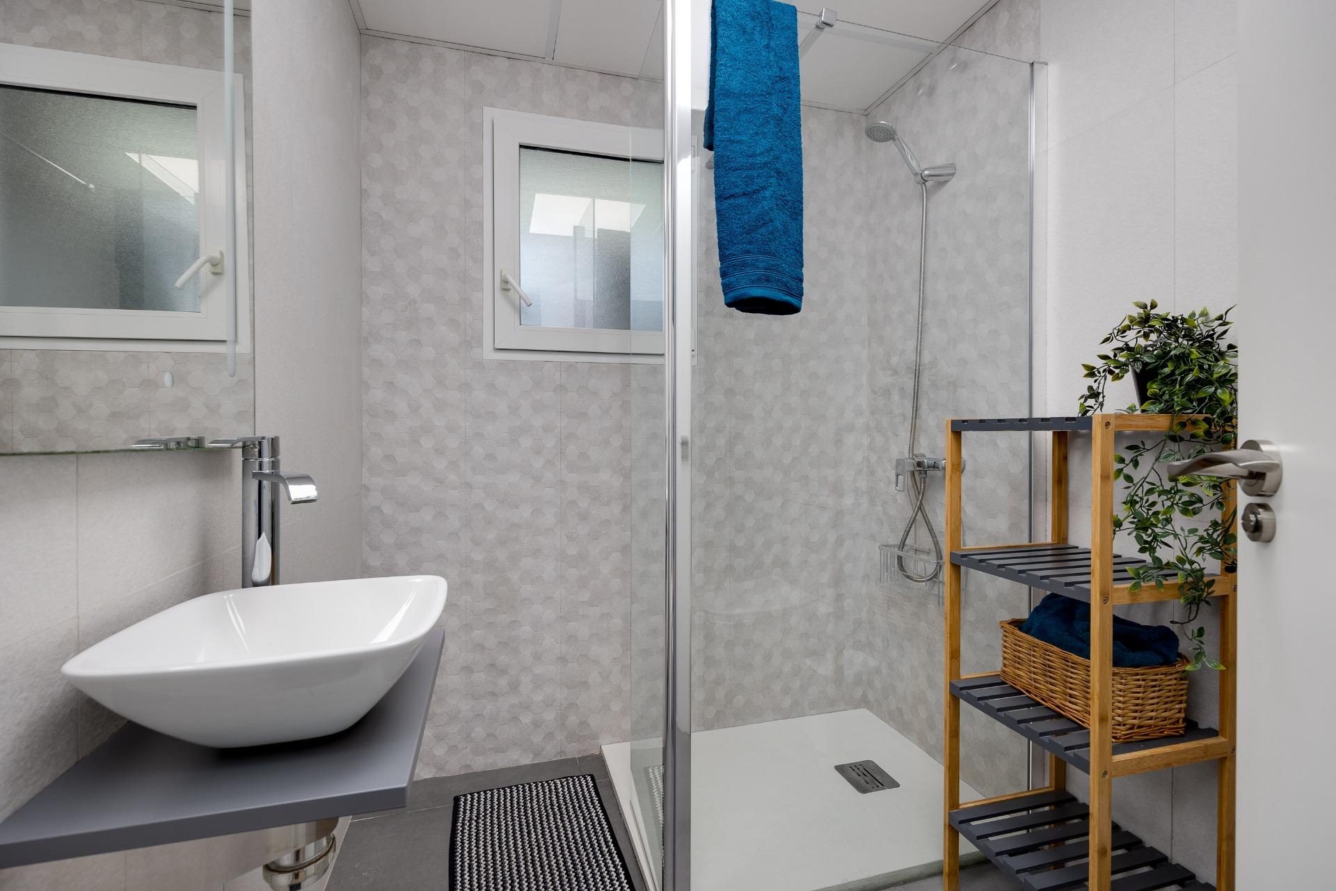 3 Bed, 2 Bath, ApartmentFor Sale, Torrevieja, Alicante