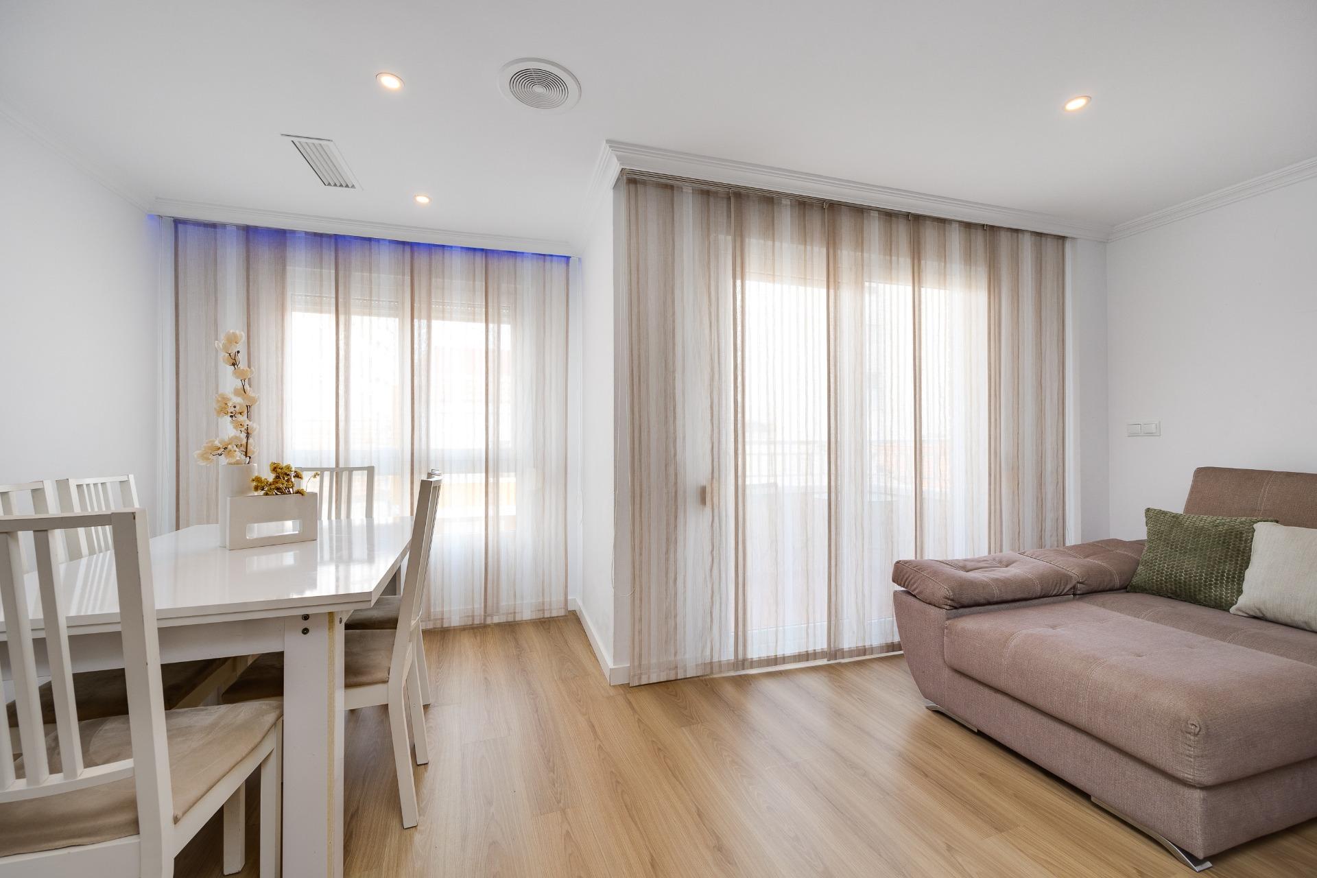 3 Bed, 2 Bath, ApartmentFor Sale, Torrevieja, Alicante