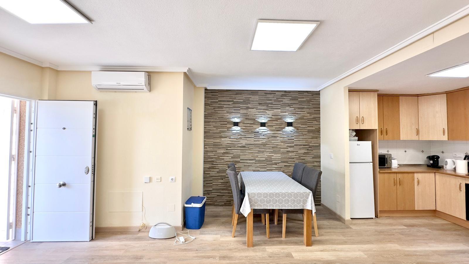 2 Bed, 1 Bath, HouseFor Sale, Torrevieja, Alicante