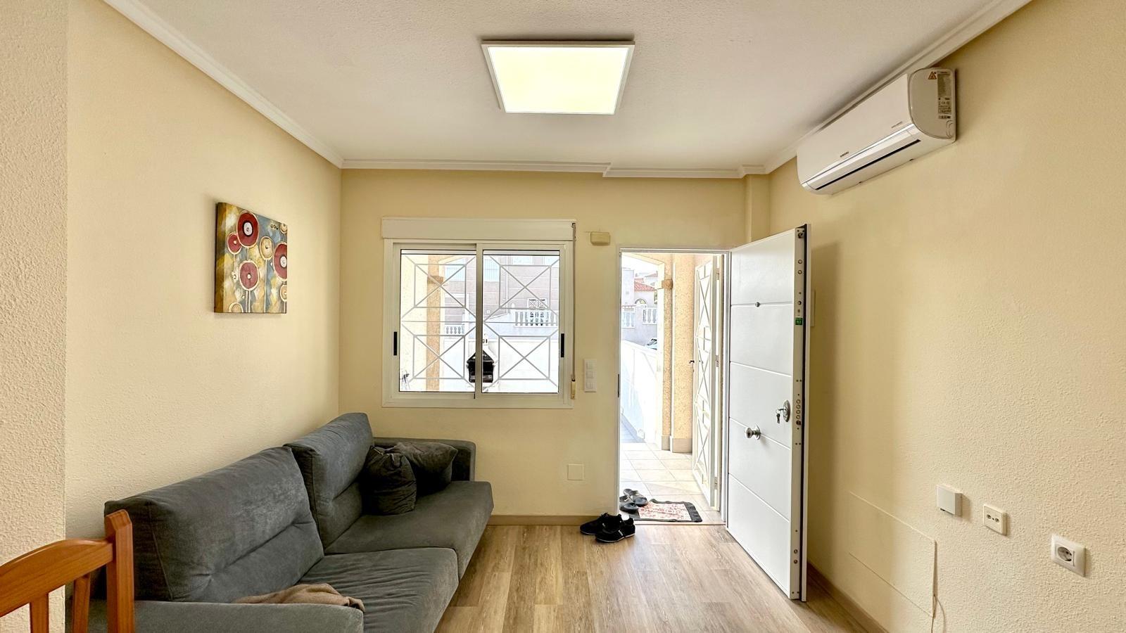 2 Bed, 1 Bath, HouseFor Sale, Torrevieja, Alicante