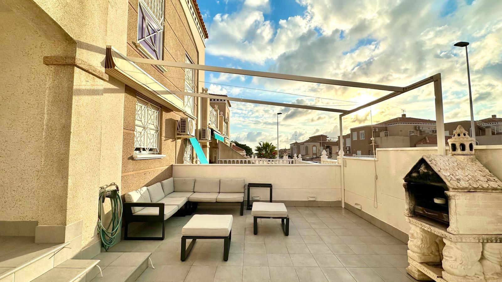 2 Bed, 1 Bath, HouseFor Sale, Torrevieja, Alicante