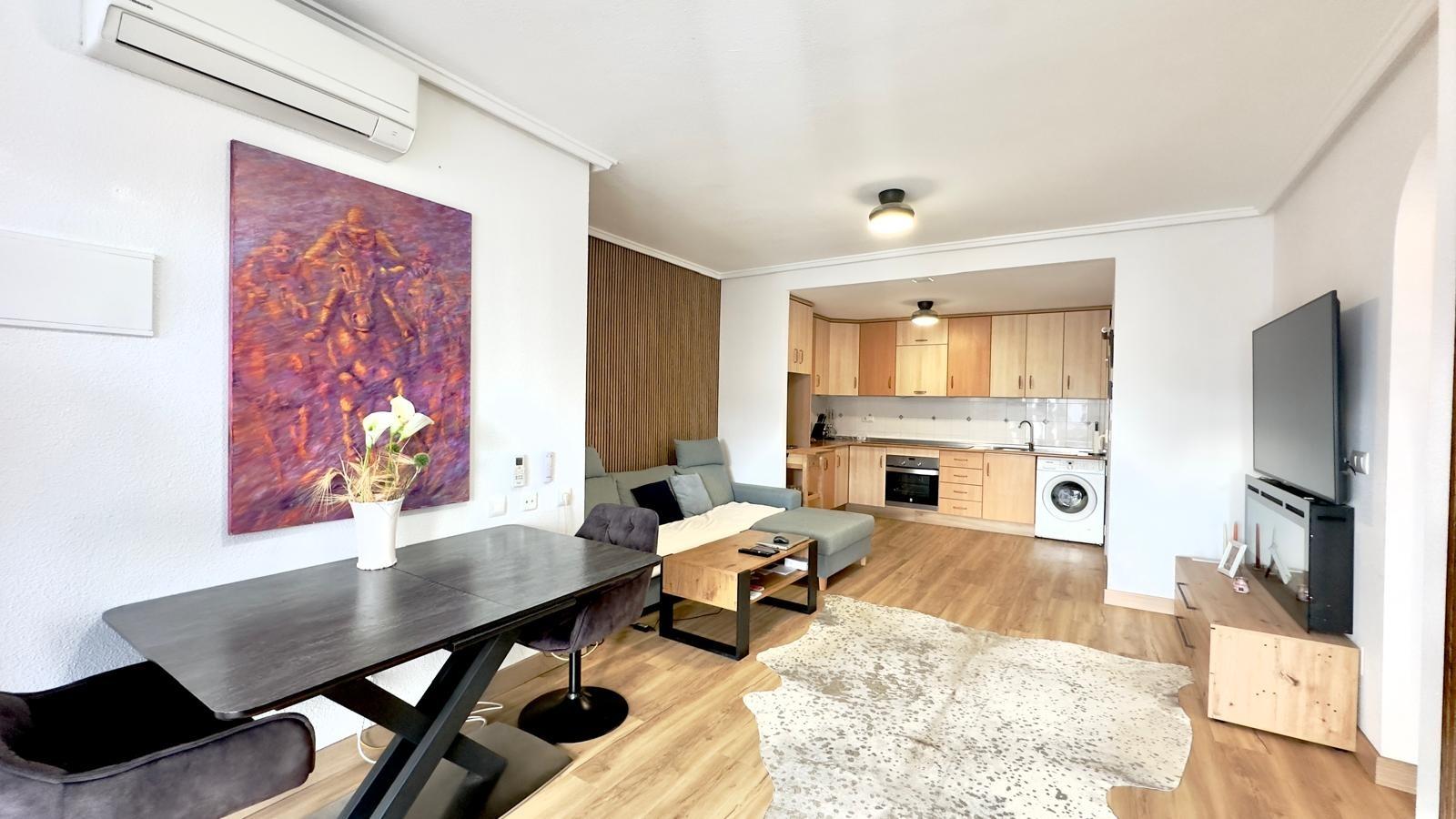 2 Bed, 1 Bath, HouseFor Sale, Torrevieja, Alicante