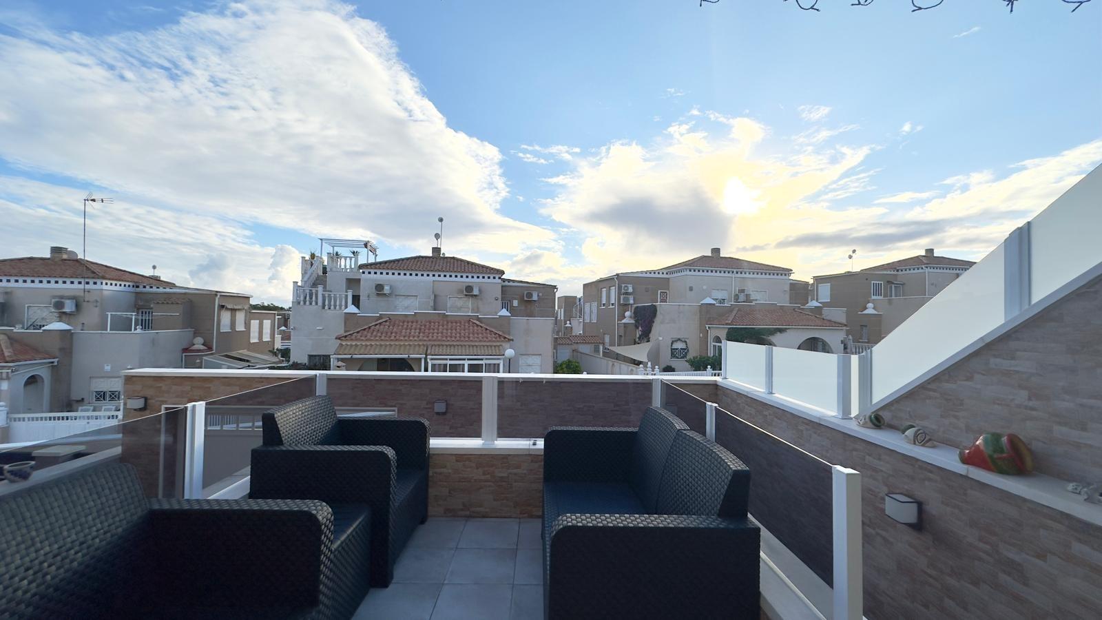 2 Bed, 1 Bath, HouseFor Sale, Torrevieja, Alicante