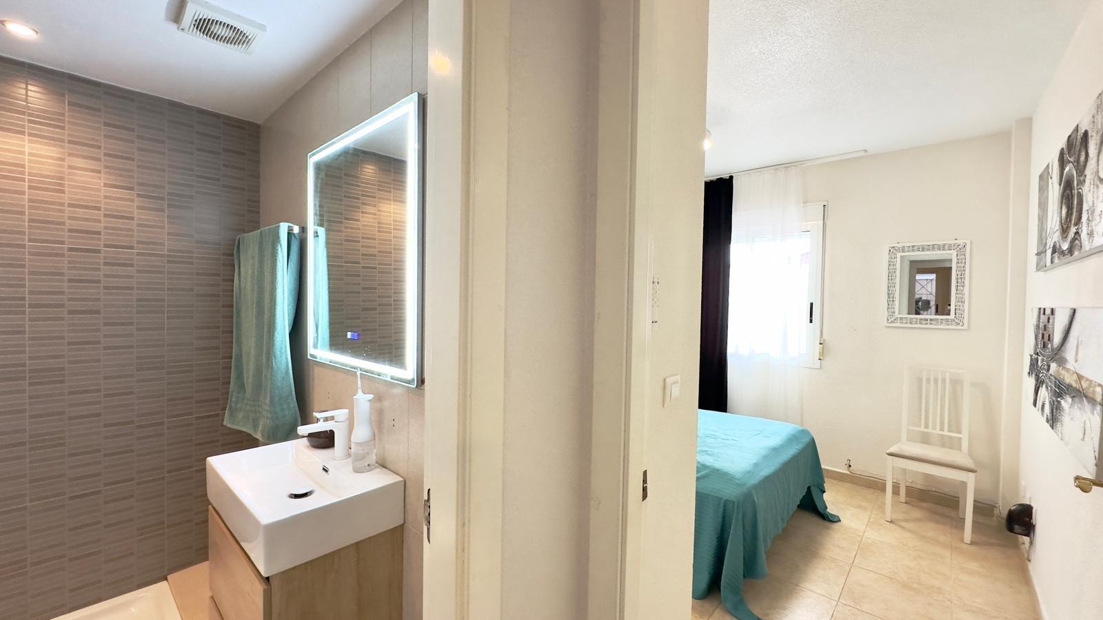 2 Bed, 1 Bath, HouseFor Sale, Torrevieja, Alicante