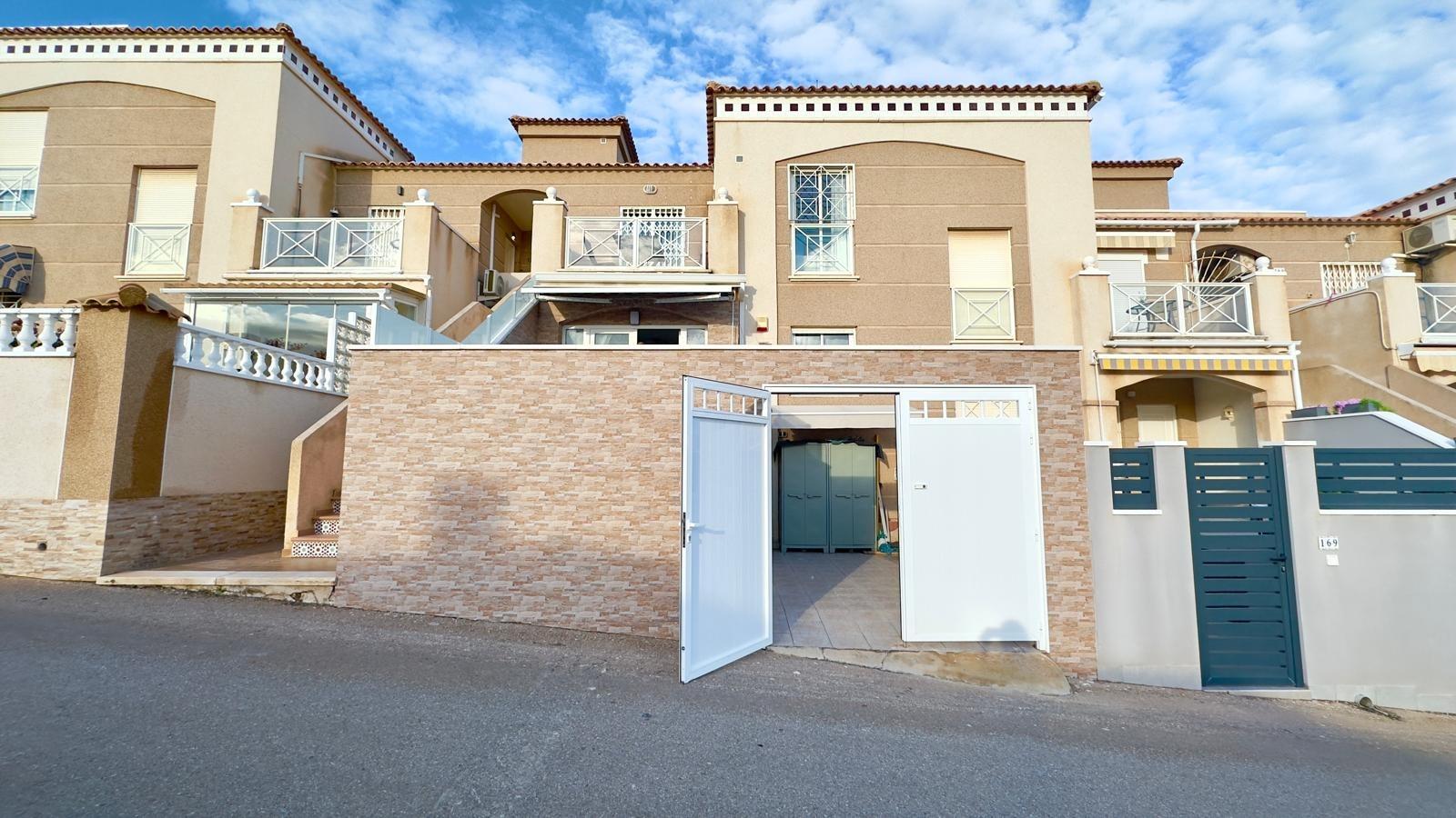 2 Bed, 1 Bath, HouseFor Sale, Torrevieja, Alicante