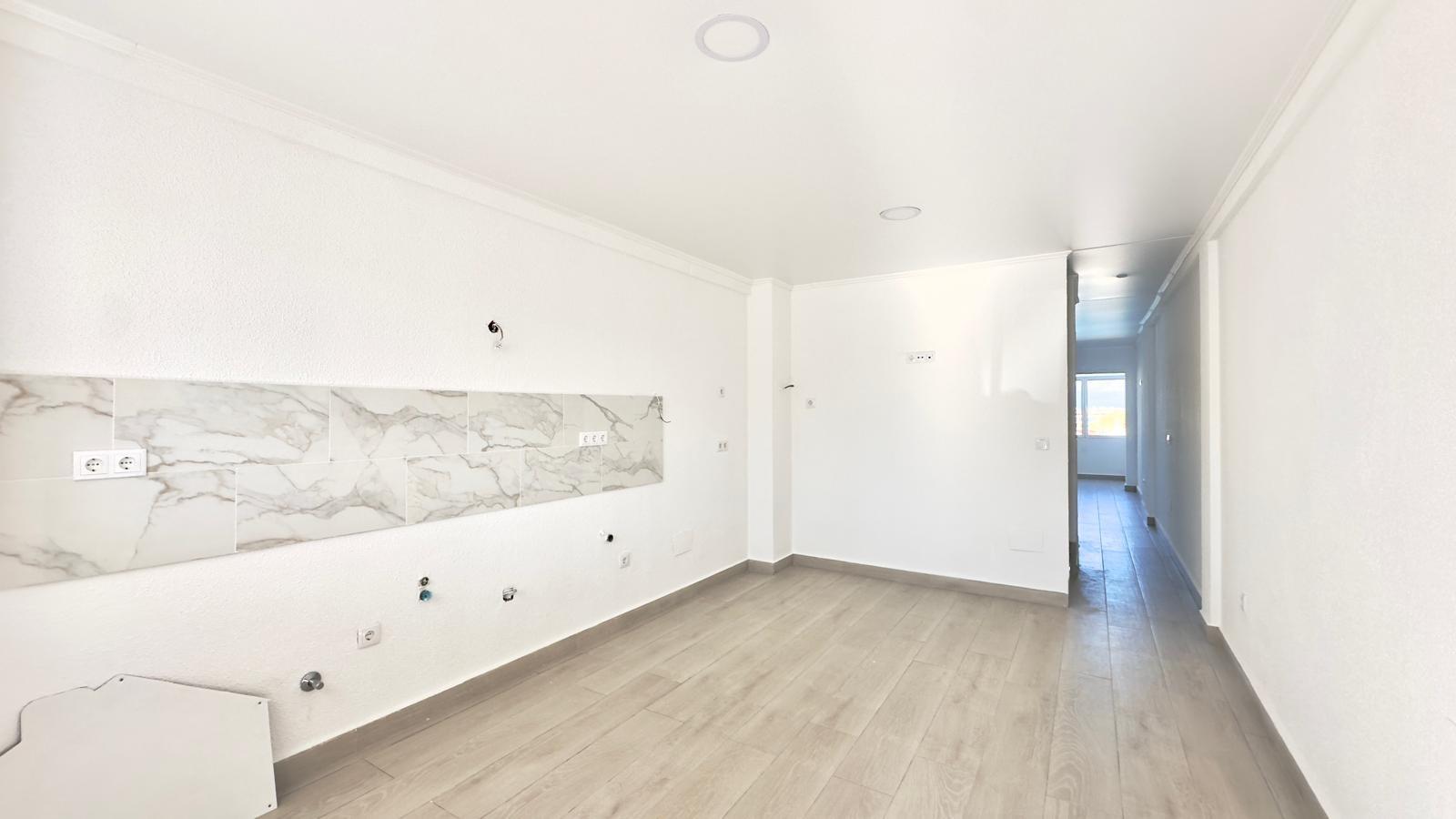 3 Bed, 1 Bath, HouseFor Sale, Torrevieja, Alicante