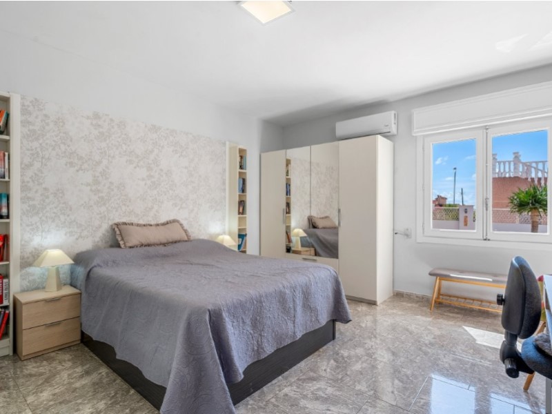 7 Bed, 3 Bath, HouseFor Sale, Rojales, Alicante