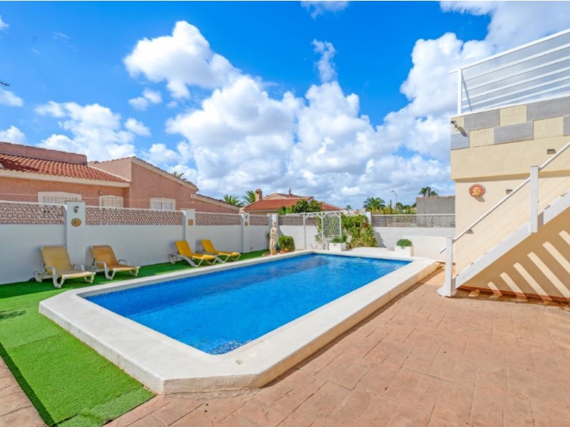 7 Bed, 3 Bath, HouseFor Sale, Rojales, Alicante
