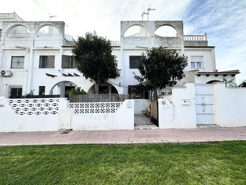 2 Bed, 1 Bath, HouseFor Sale, Torrevieja, Alicante