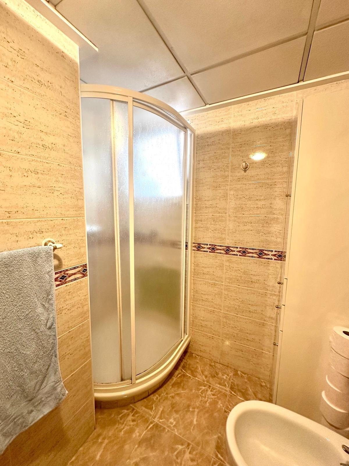 3 Bed, 2 Bath, ApartmentFor Sale, Torrevieja, Alicante