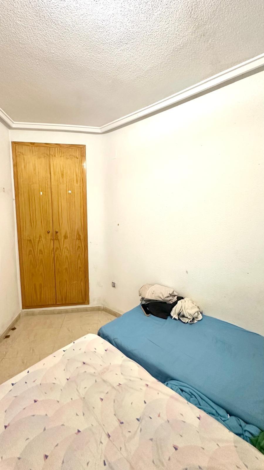 2 Bed, 1 Bath, ApartmentFor Sale, Torrevieja, Alicante